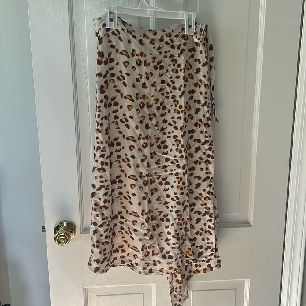 Leopard print midi wrap skirt